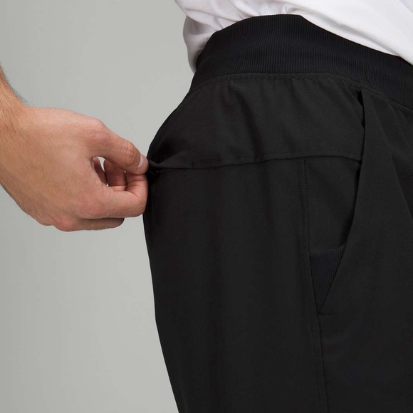 Lululemon ABC Jogger Warpstreme
Black - Picture 4 of 7